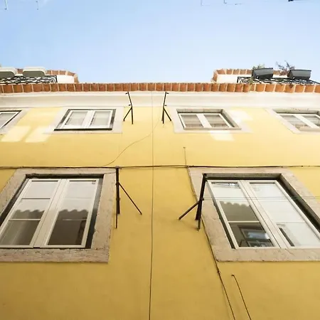 Madalena Cozy Lisboa