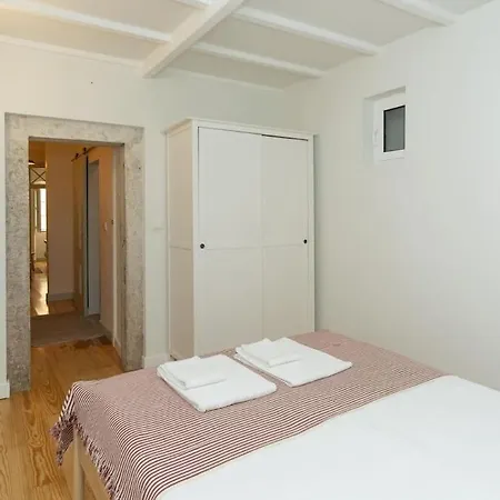 Madalena Cozy - Cozy In Baixa