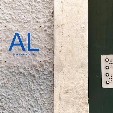 Madalena Cozy * Lisboa